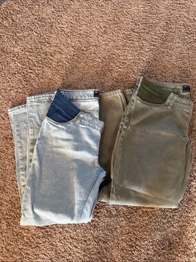 ASOS Maternity Jeans Bundle - Light Wash & Olive
